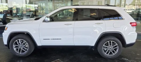 Photos of 2021 Jeep Grand Cherokee Limited for sale in Boone, IA at Pat Clemons Inc.