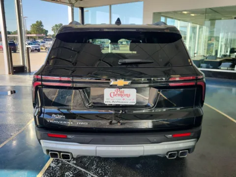 More photos of 2025 Chevrolet Traverse AWD LT at Pat Clemons Inc., IA