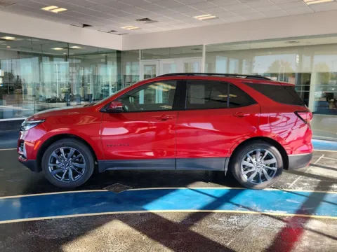 Photos of 2024 Chevrolet Equinox RS for sale in Boone, IA at Pat Clemons Inc.