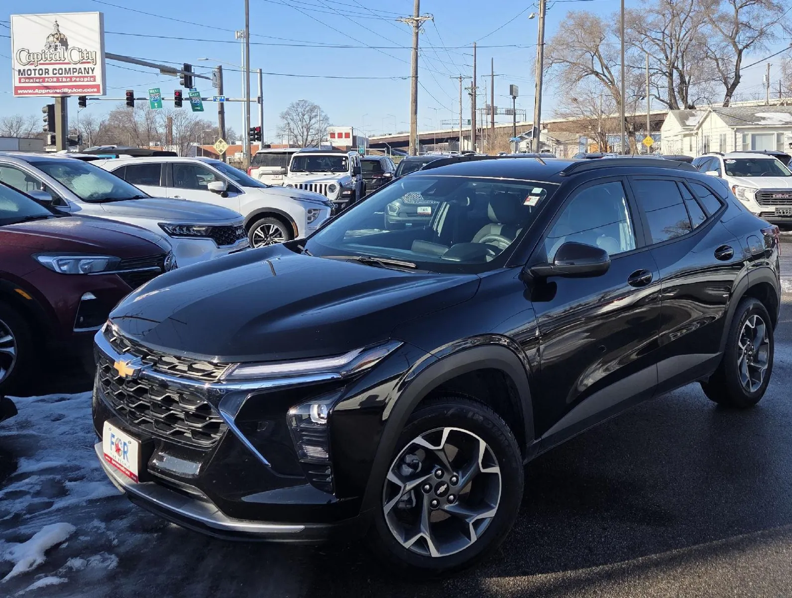 2024 Chevrolet Trax LT's photo