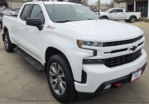 Photos of 2020 Chevrolet Silverado 1500 RST for sale in Des Moines, IA at Capital City Motor Company