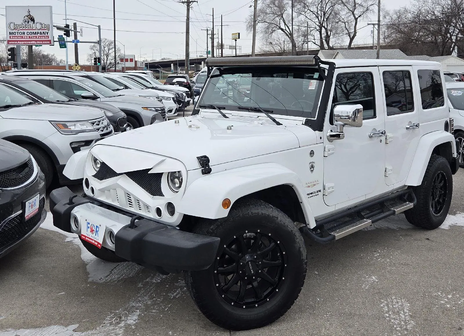 White 2015 Jeep Wrangler Unlimited Sahara for sale in Des Moines, IA