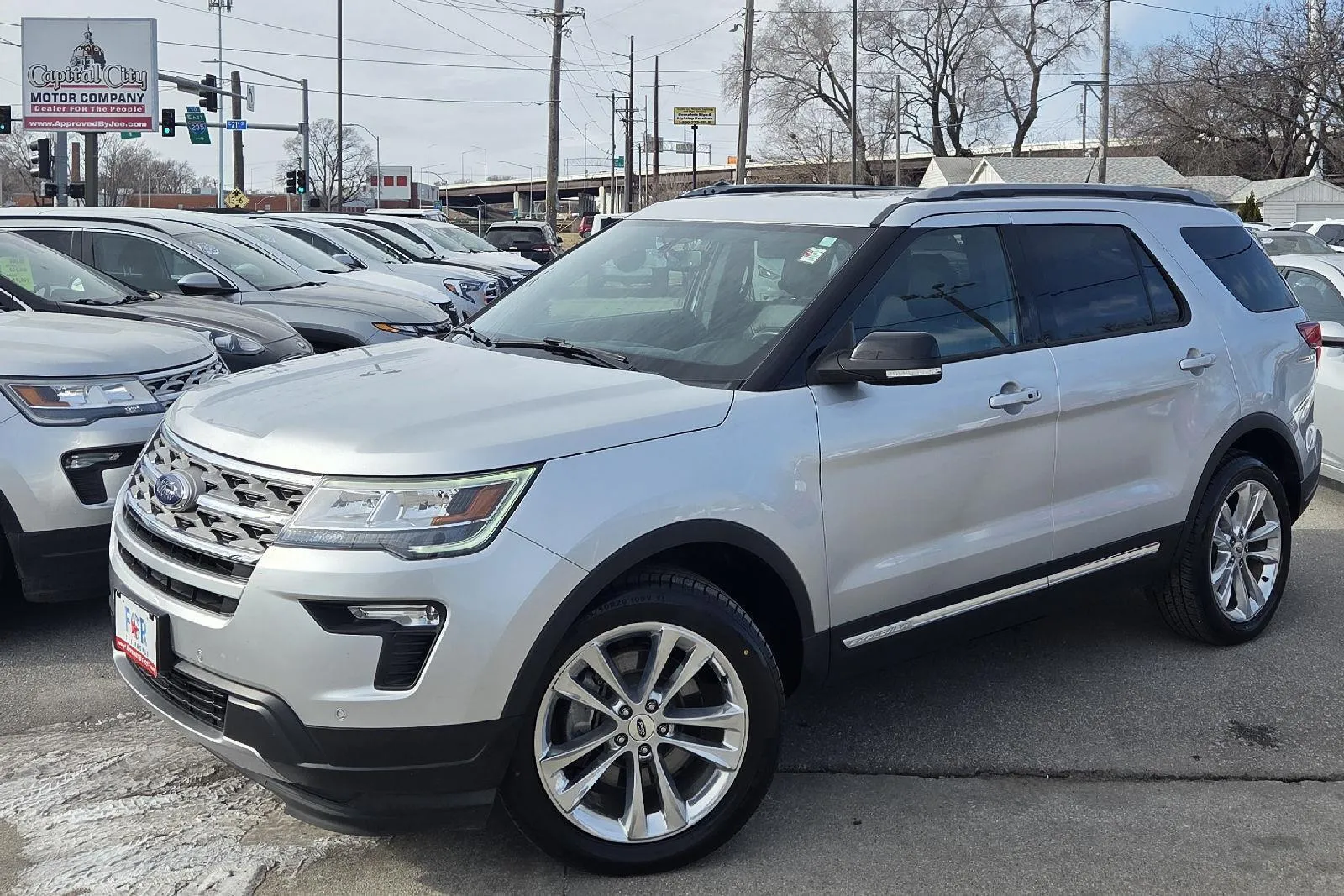Silver 2018 Ford Explorer XLT for sale in Des Moines, IA