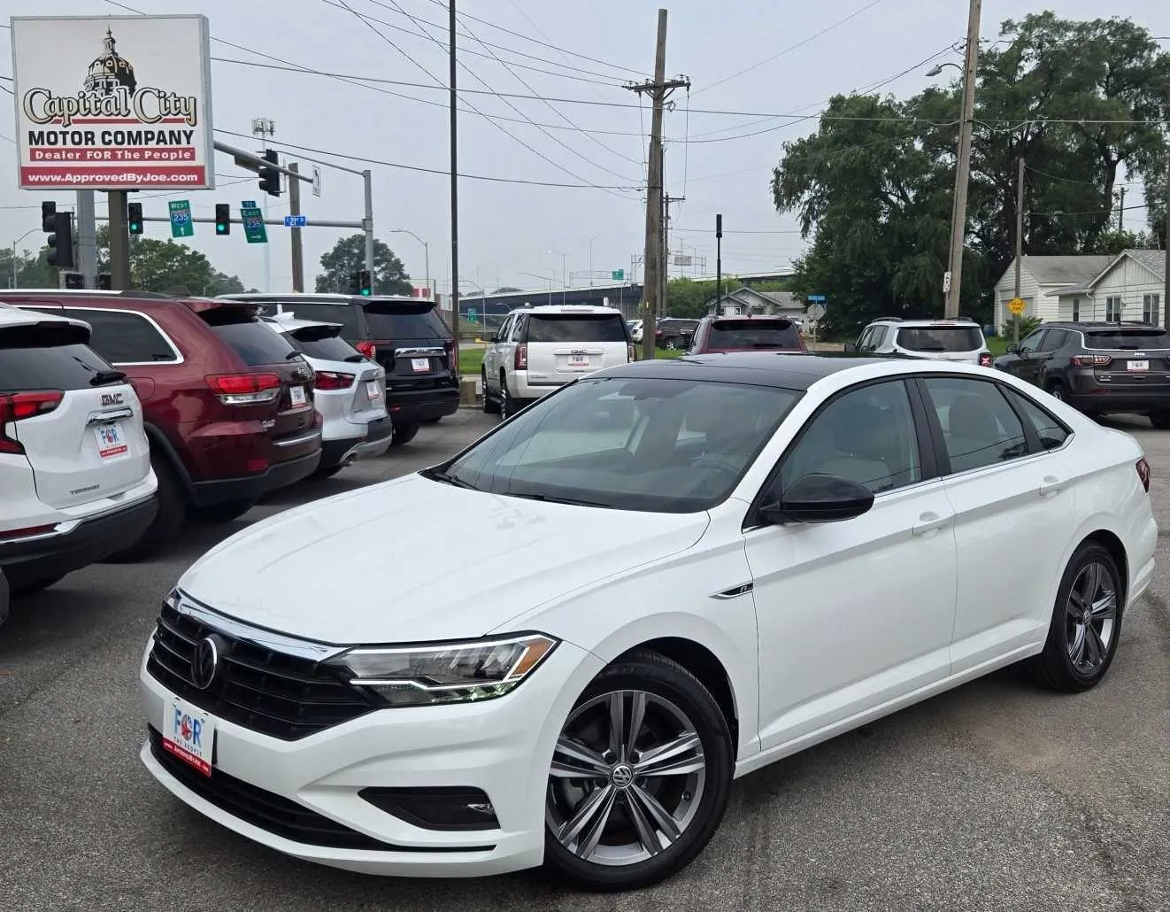 White 2021 Volkswagen Jetta R-Line for sale in Des Moines, IA