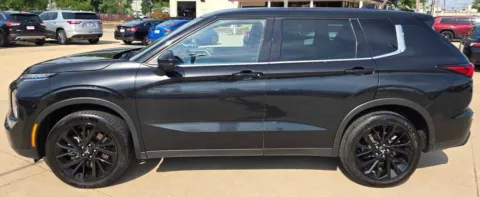 More photos of 2023 Mitsubishi Outlander SE Black Edition at Capital City Motor Company, IA
