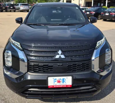 Another view of 2023 Mitsubishi Outlander SE Black Edition for sale in Des Moines, IA at Capital City Motor Company