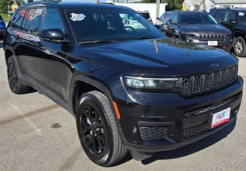 Photos of 2024 Jeep Grand Cherokee L Altitude for sale in Des Moines, IA at Capital City Motor Company