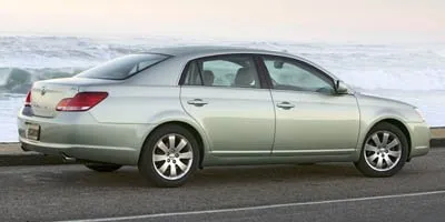 Silver 2006 Toyota Avalon XLS for sale in Des Moines, IA