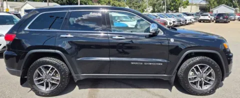More photos of 2021 Jeep Grand Cherokee Limited at Capital City Motor Company, IA