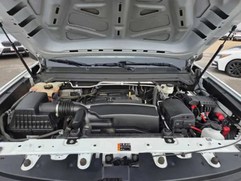 More photos of 2021 Chevrolet Colorado 2WD Work Truck at Capital City Motor Company, IA