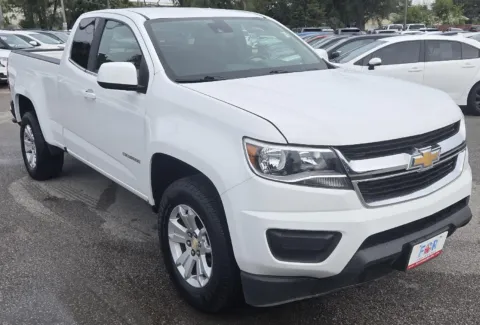 Photos of 2020 Chevrolet Colorado 2WD LT for sale in Des Moines, IA at Capital City Motor Company