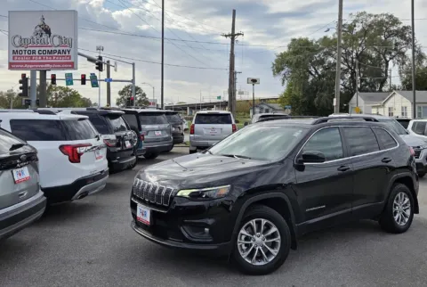 Black 2022 Jeep Cherokee Latitude Lux for sale in Des Moines, IA