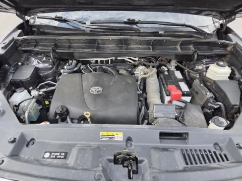 More photos of 2022 Toyota Highlander L at Capital City Motor Company, IA