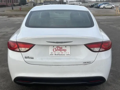More photos of 2016 Chrysler 200 Touring at Pat Clemons Inc., IA