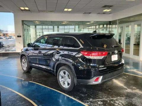 Another view of 2019 Toyota Highlander Limited for sale in Boone, IA at Pat Clemons Inc.