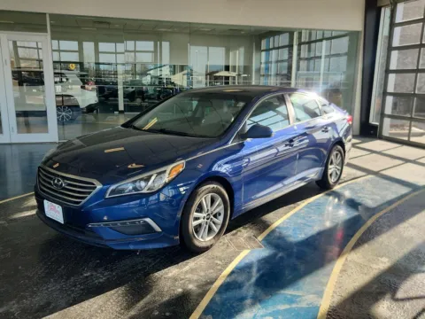 Blue 2015 Hyundai Sonata 2.4L SE for sale in Boone, IA
