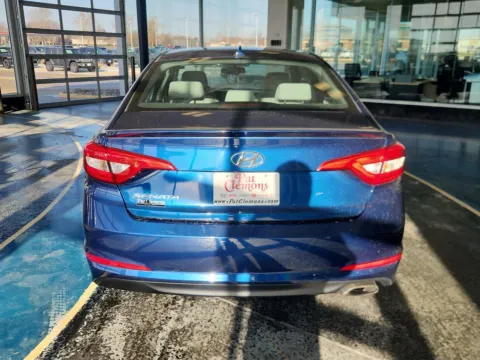 More photos of 2015 Hyundai Sonata 2.4L SE at Pat Clemons Inc., IA