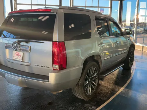 More photos of 2011 Cadillac Escalade Luxury at Pat Clemons Inc., IA