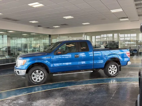 Photos of 2013 Ford F-150 XLT for sale in Boone, IA at Pat Clemons Inc.