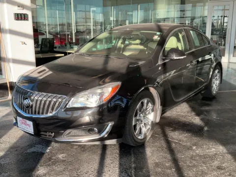 Photos of 2014 Buick Regal for sale in Boone, IA at Pat Clemons Inc.