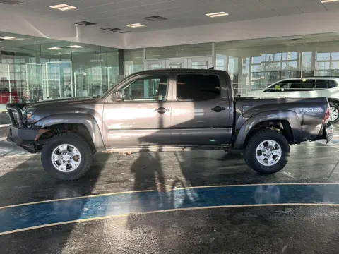 Photos of 2012 Toyota Tacoma V6 for sale in Boone, IA at Pat Clemons Inc.