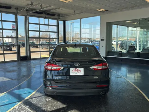 More photos of 2020 FORD FUSION SE at Pat Clemons Inc., IA