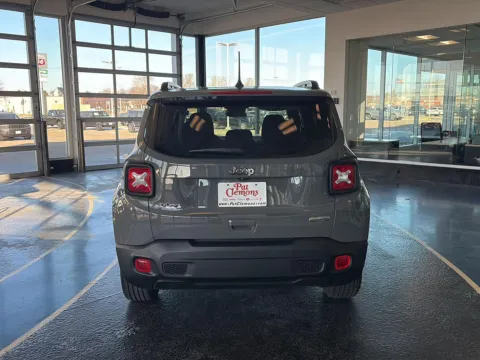 More photos of 2020 JEEP RENEGADE LATITU at Pat Clemons Inc., IA
