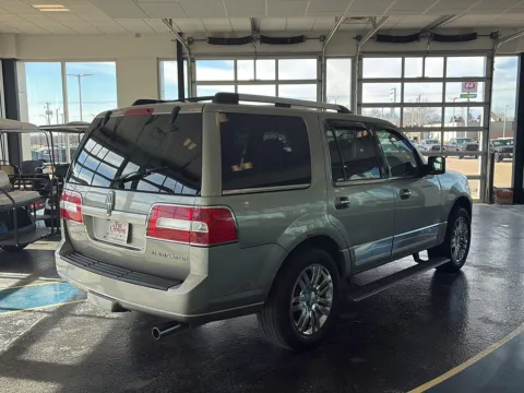 More photos of 2008 Lincoln Navigator at Pat Clemons Inc., IA