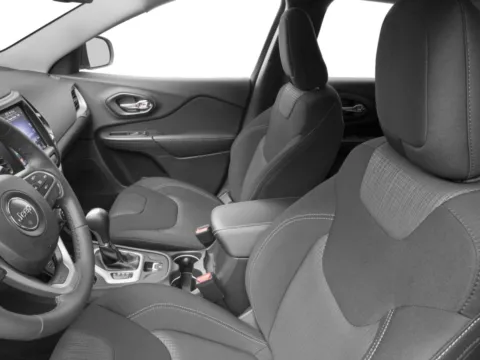 More photos of 2016 Jeep Cherokee Altitude at Pat Clemons Inc., IA