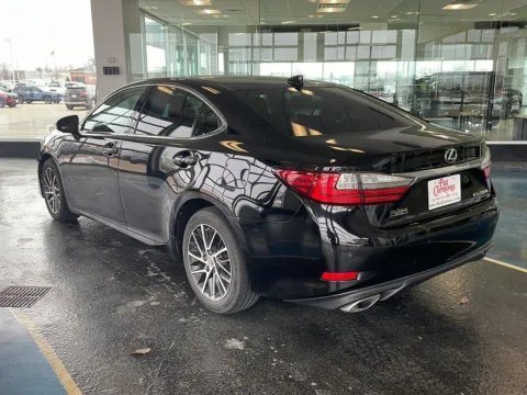 More photos of 2016 Lexus ES 350 at Pat Clemons Inc., IA