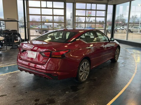 More photos of 2024 Nissan Altima 2.5 SL at Pat Clemons Inc., IA