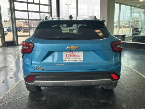 More photos of 2025 CHEVROLET TRAX 1LT at Pat Clemons Inc., IA