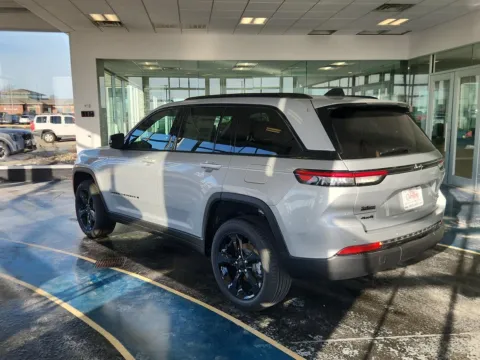 More photos of 2025 Jeep Grand Cherokee Limited at Pat Clemons Inc., IA