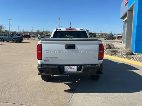 More photos of 2022 Chevrolet Colorado 4WD LT at Pat Clemons Inc., IA