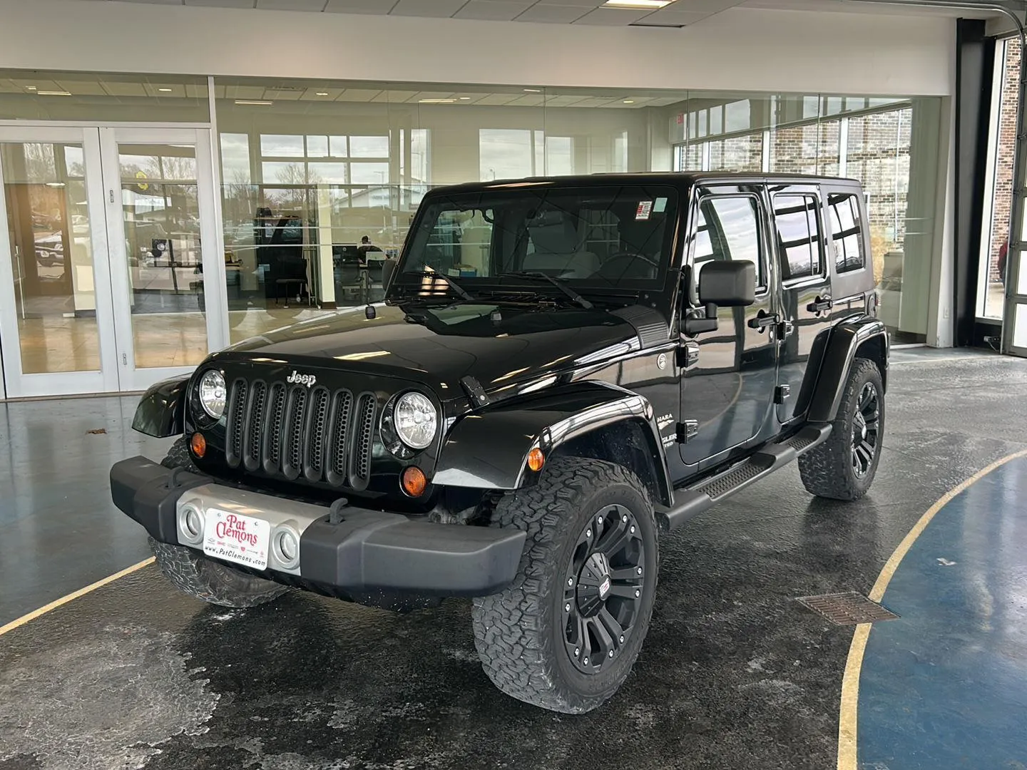 Black 2010 Jeep Wrangler Unlimited Sahara for sale in Boone, IA