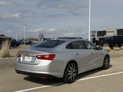 More photos of 2016 Chevrolet Malibu LT at Pat Clemons Inc., IA