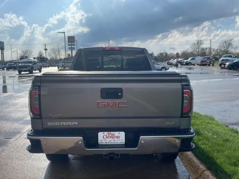 More photos of 2017 GMC Sierra 1500 SLT at Pat Clemons Inc., IA