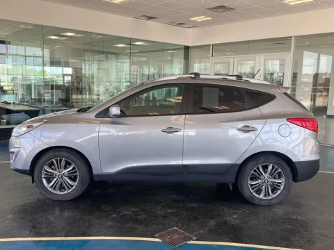 Photos of 2015 Hyundai Tucson SE for sale in Boone, IA at Pat Clemons Inc.