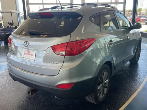 More photos of 2015 Hyundai Tucson SE at Pat Clemons Inc., IA