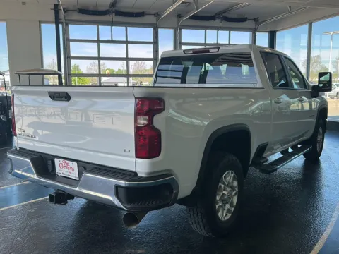 More photos of 2024 Chevrolet Silverado 2500HD LT at Pat Clemons Inc., IA