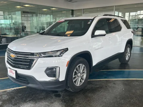 White 2023 Chevrolet Traverse LT Leather for sale in Boone, IA