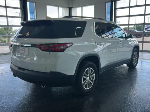More photos of 2023 Chevrolet Traverse LT Leather at Pat Clemons Inc., IA