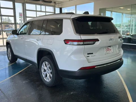 Another view of 2022 Jeep Grand Cherokee L Limited for sale in Boone, IA at Pat Clemons Inc.
