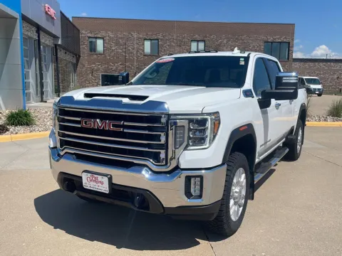 White 2022 GMC Sierra 2500HD SLT for sale in Boone, IA