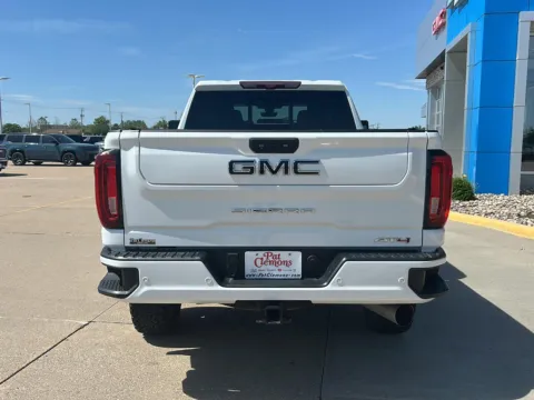 More photos of 2020 GMC Sierra 2500HD AT4 at Pat Clemons Inc., IA
