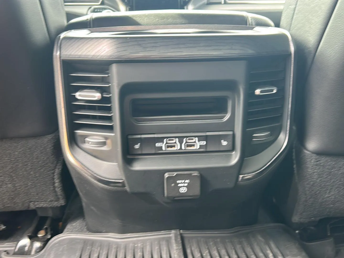 Ram 2500 photo 24