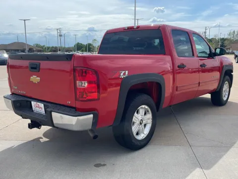 More photos of 2013 Chevrolet Silverado 1500 LT at Pat Clemons Inc., IA