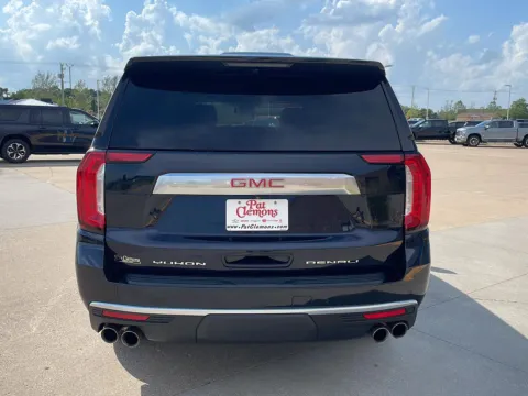 More photos of 2023 GMC Yukon XL Denali at Pat Clemons Inc., IA