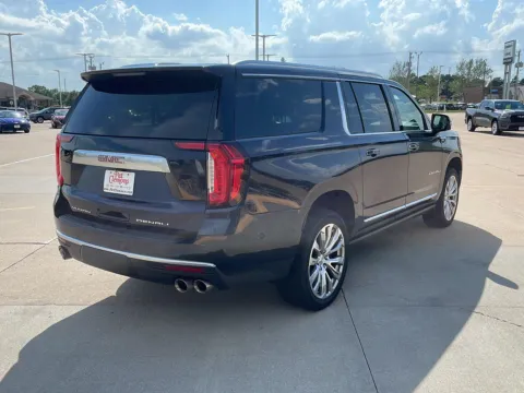 More photos of 2023 GMC Yukon XL Denali at Pat Clemons Inc., IA