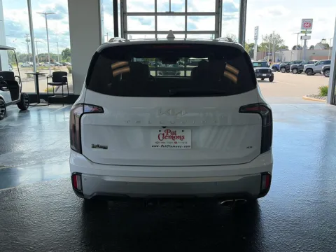 More photos of 2024 Kia Telluride SX-Prestige at Pat Clemons Inc., IA